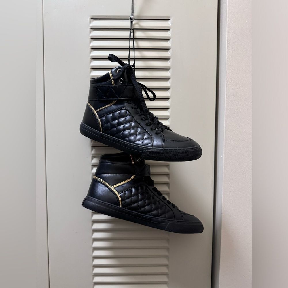 Brand New GUESS Men's Millie Sneaker Size 10